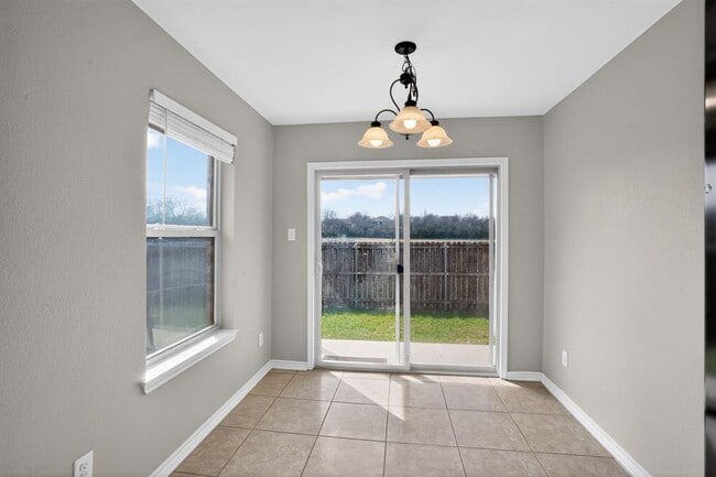 Building Photo - 1200 Brendon Lee Lane