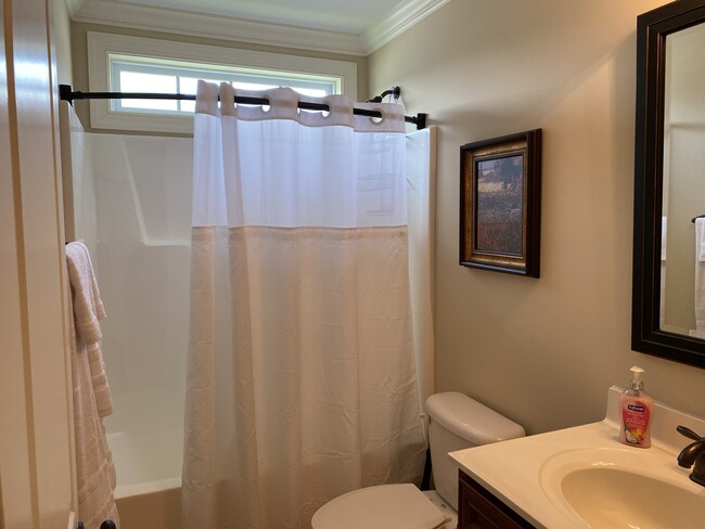 Guest bathroom - 1924 Leighton Dr