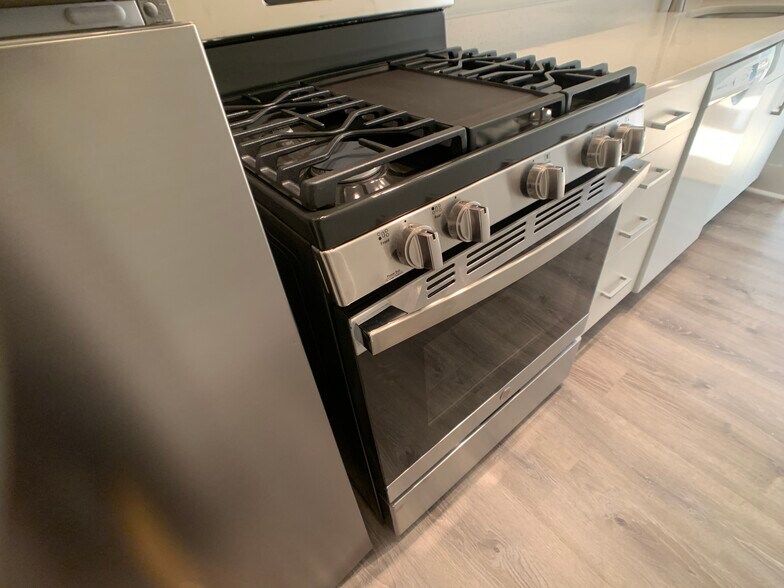 Building Photo - 1161 Commonwealth Avenue