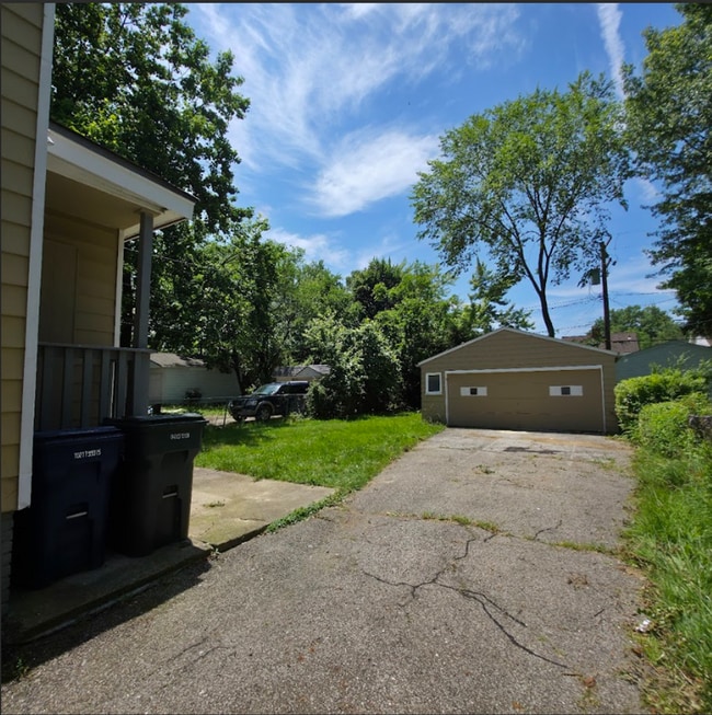 Building Photo - Cleveland Heights 3-Bed Single-Family