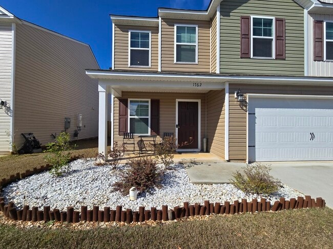 Building Photo - 1762 Camazay Dr