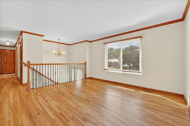 Building Photo - Step inside to experience the charm!