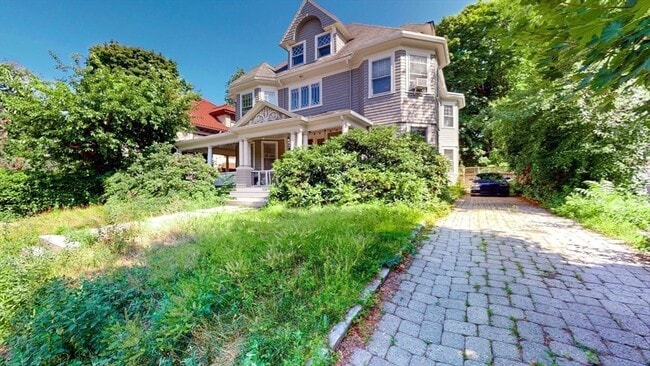 Building Photo - 104 Englewood Ave