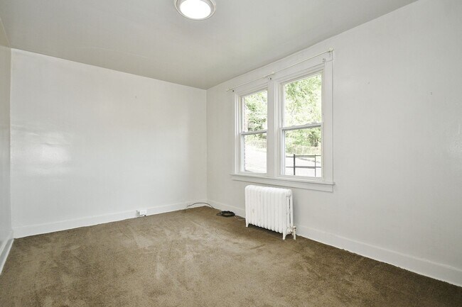 Building Photo - 1721 Montier St