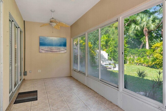 Building Photo - 150 Lost Bridge Dr