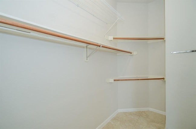 Building Photo - 23211 Colony Green Dr