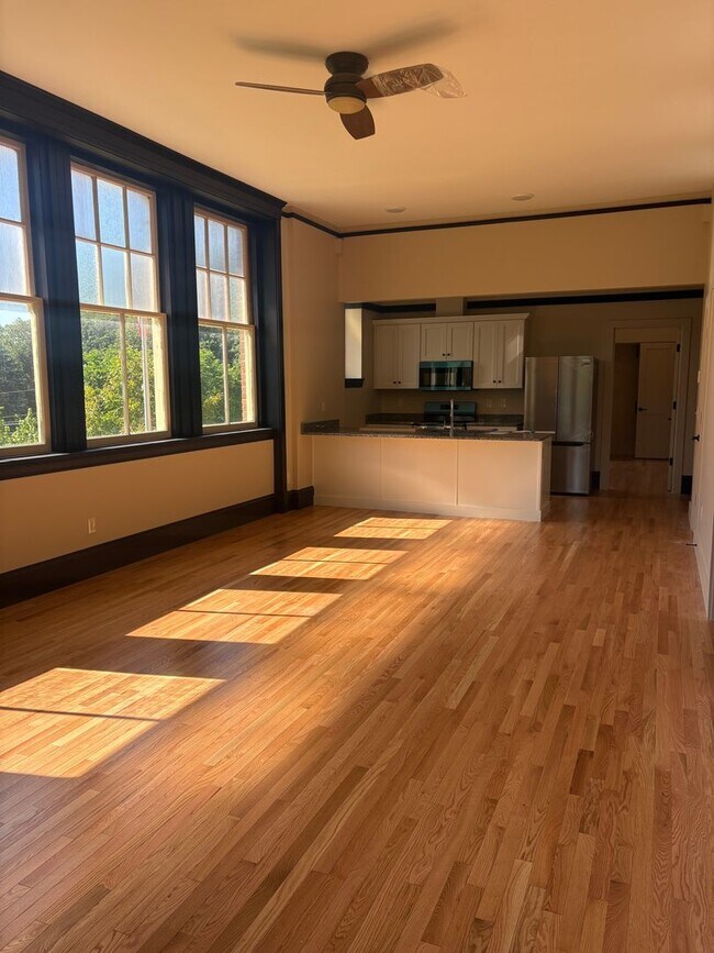 Building Photo - NEW 2BR APARTMENT!
