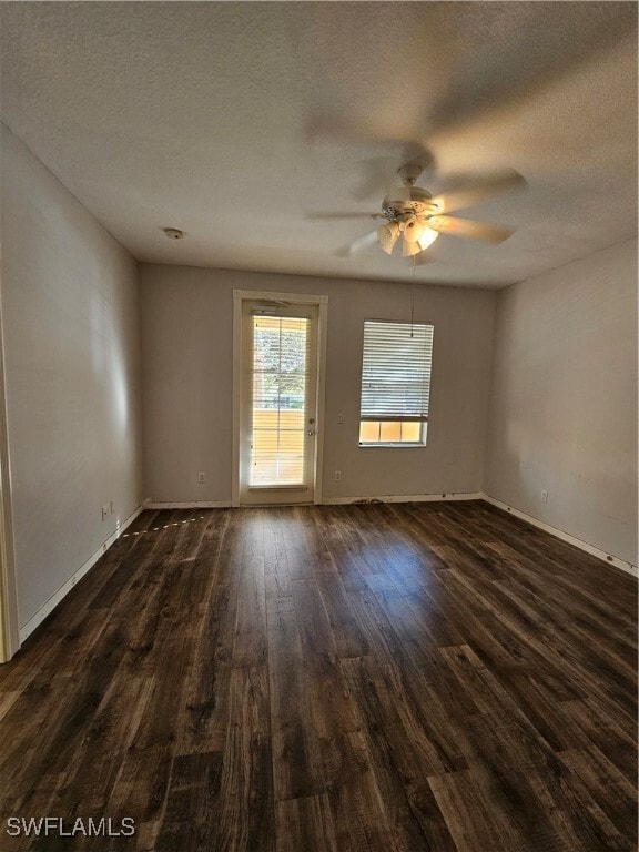 Building Photo - 28279 Jeneva Way