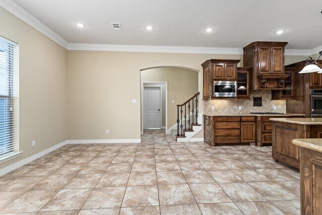 Building Photo - 3525 Windrose Dr