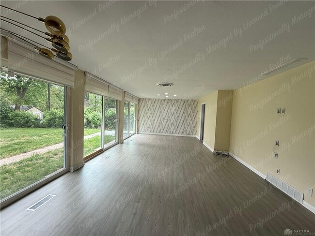 Building Photo - 3776 Dorset Dr