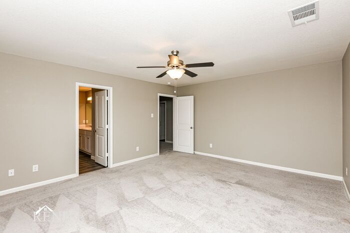 Building Photo - 13320 Wysong Dr