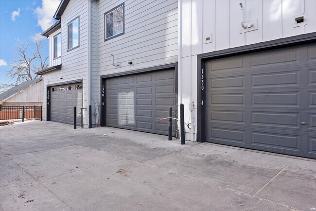 Building Photo - 1330 Hoyt St