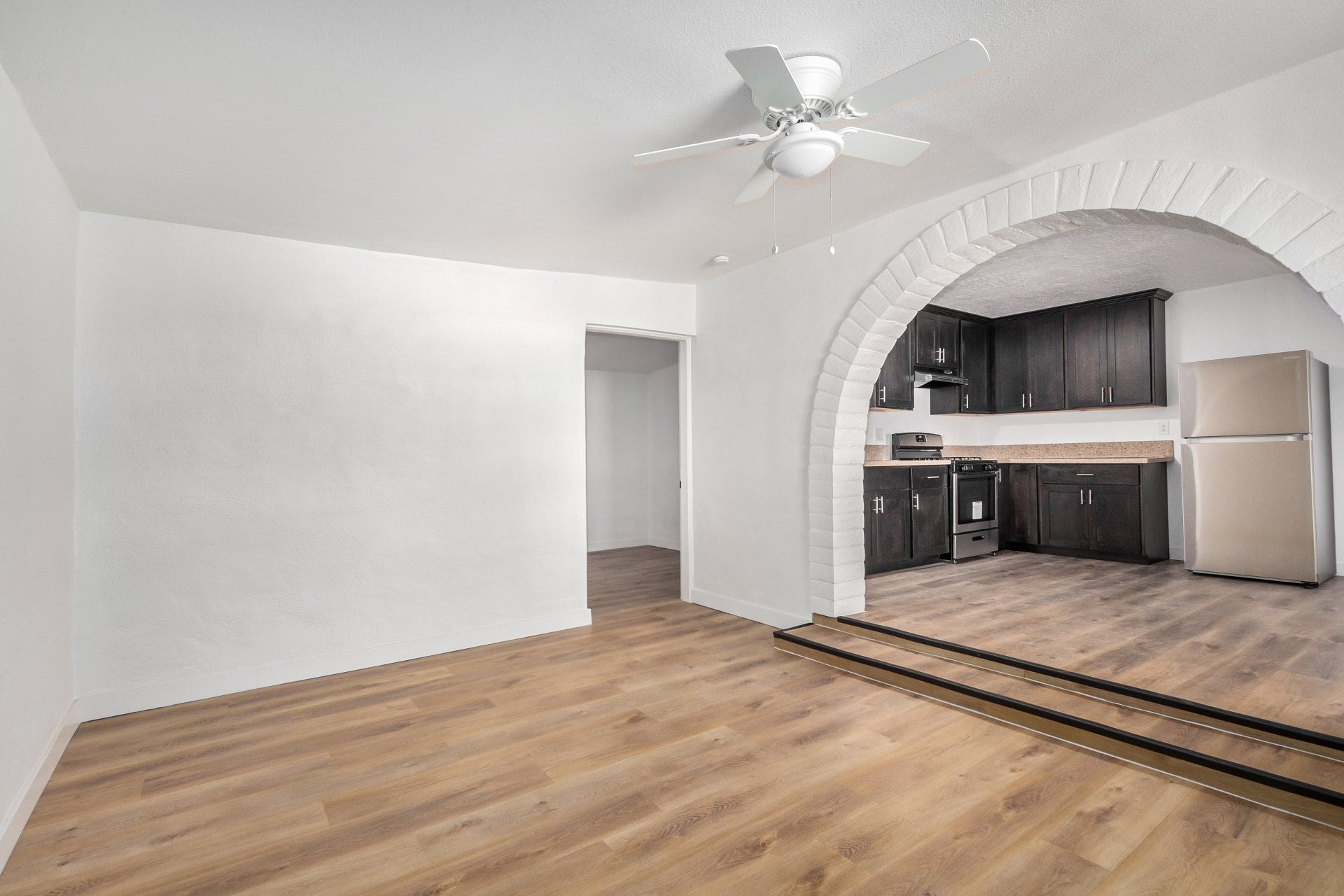 Building Photo - 5446 S 17th Pl