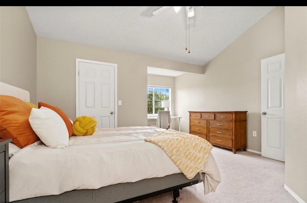 Building Photo - 2169 Eagle Ave