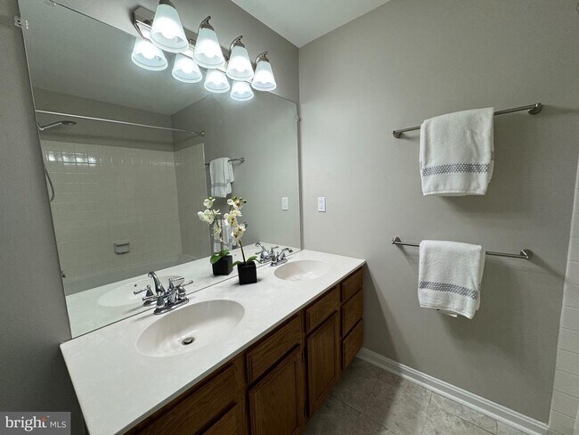 Building Photo - 8141 Bayonet Way