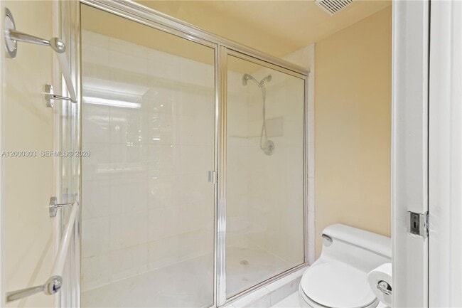 Building Photo - 19101 NE 36th Pl