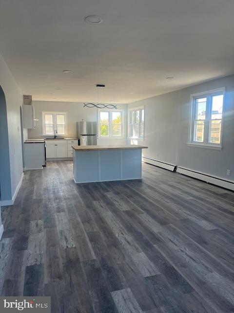 Building Photo - 1132 E Chocolate Ave