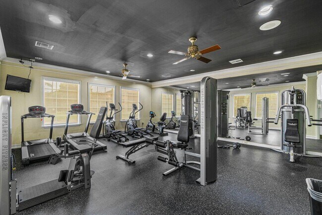 Building Photo - 15055 Michelangelo Blvd