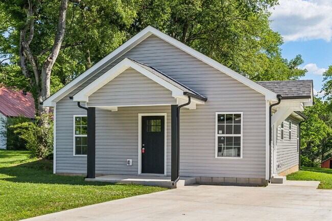 Building Photo - 1816 Cunningham Ridge