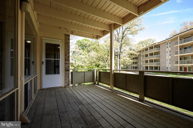 Building Photo - 7147 Donnell Pl