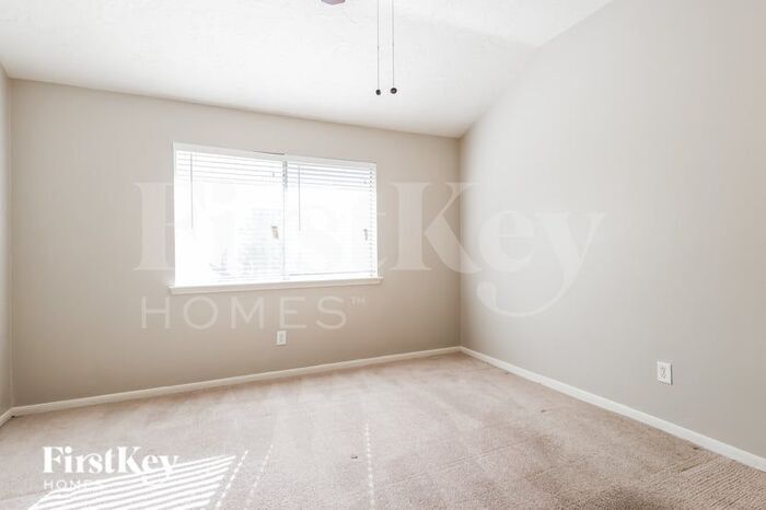 Building Photo - 10538 Waving Fields Dr