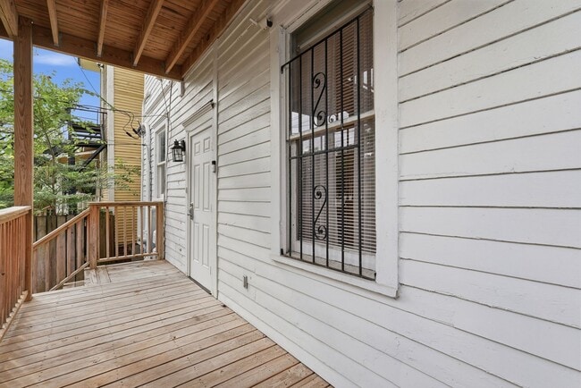 Building Photo - 538 E Waldburg St