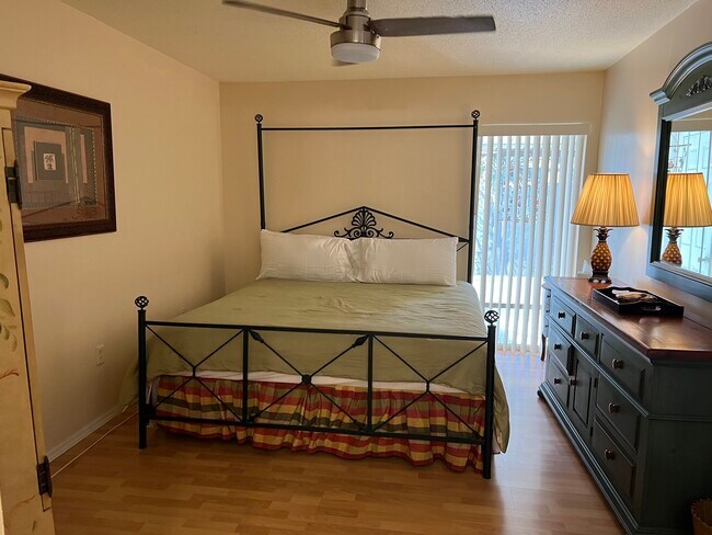 Building Photo - 2772 Woodgate Ln