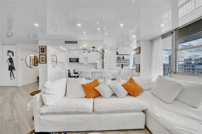 Building Photo - 250 174th St