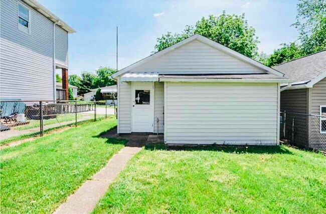 Building Photo - 108 Ellsworth Ave