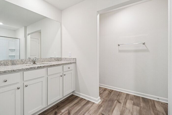 Building Photo - 304 Trinity Trl