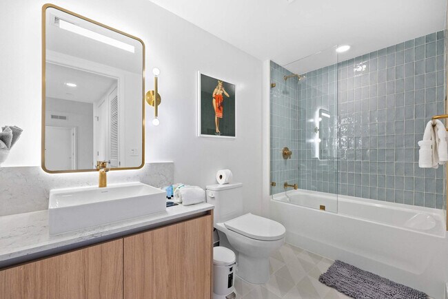 Building Photo - 159 NE 6th St