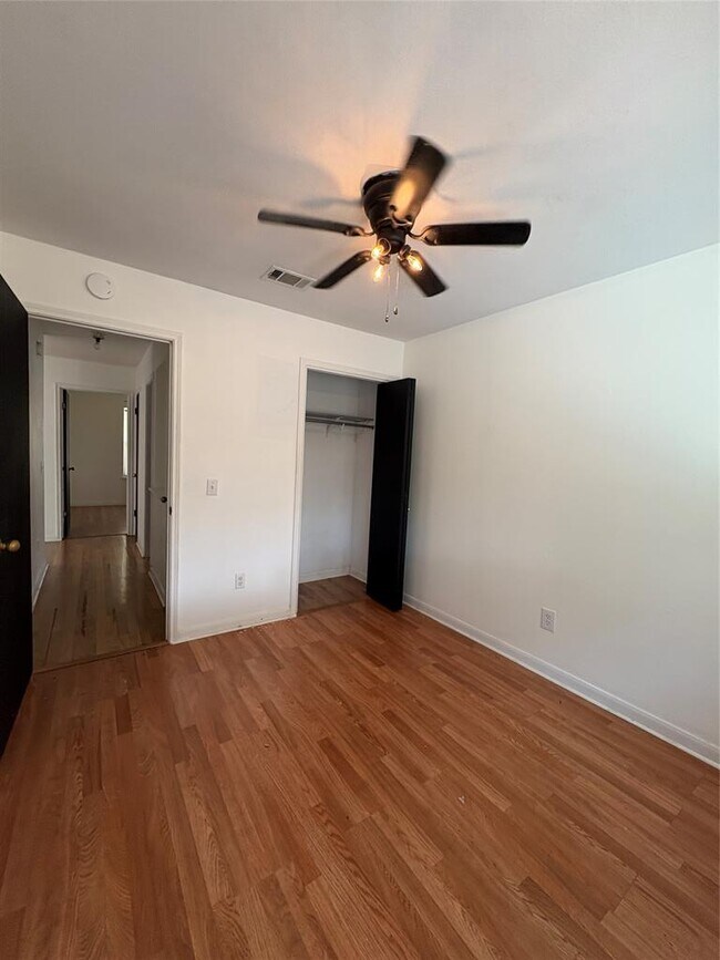 Building Photo - 2304 Larston Ln
