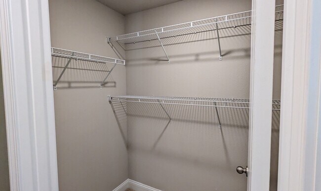 Building Photo - 126 Zancara St