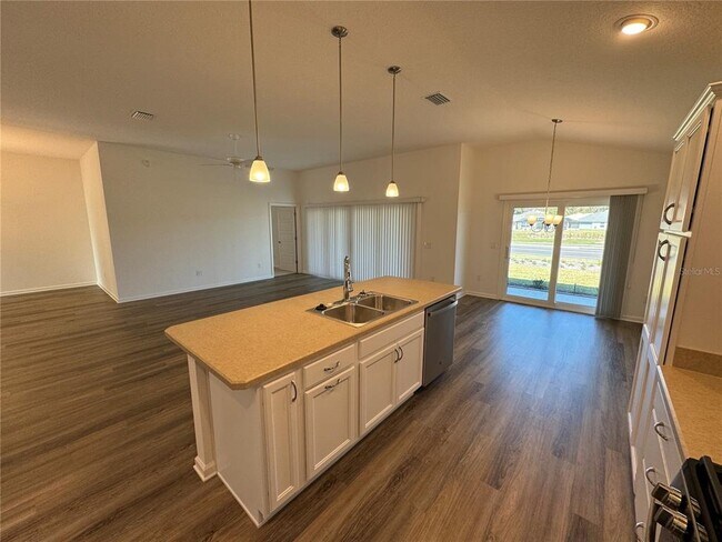 Building Photo - 7267 Cornwall Wy