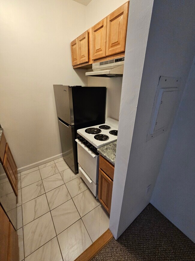 Building Photo - 111 Norway St