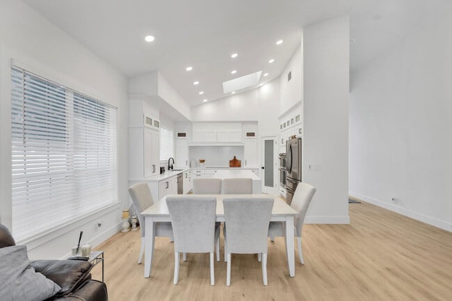 Building Photo - 6391 NW 23rd Ln