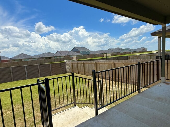 Building Photo - 273 Sormonne Lp