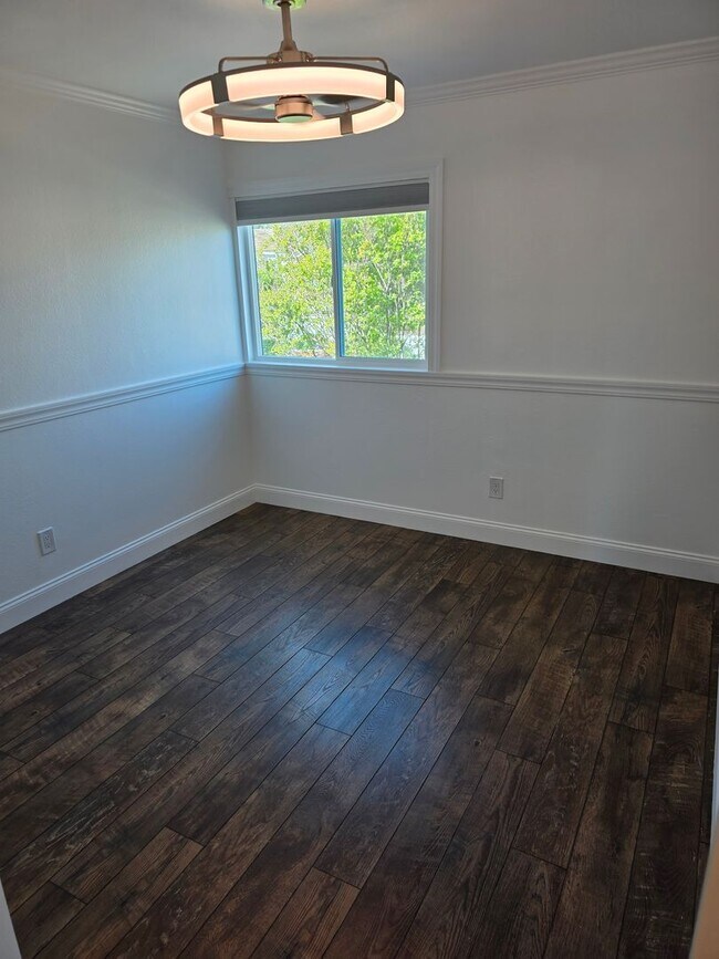 Building Photo - Newly Remodeled Home in South Temecula.