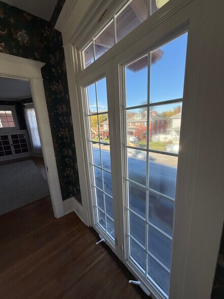 Bonus room - 10 Rockledge Rd