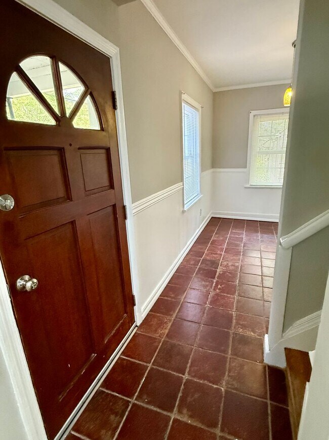 Building Photo - Updated 3BR Home in Coveted Forest Hill Pa...