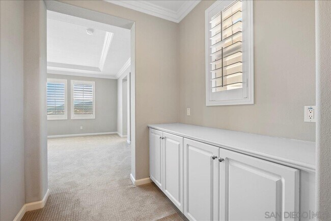 Building Photo - 1850 Sheridan Way