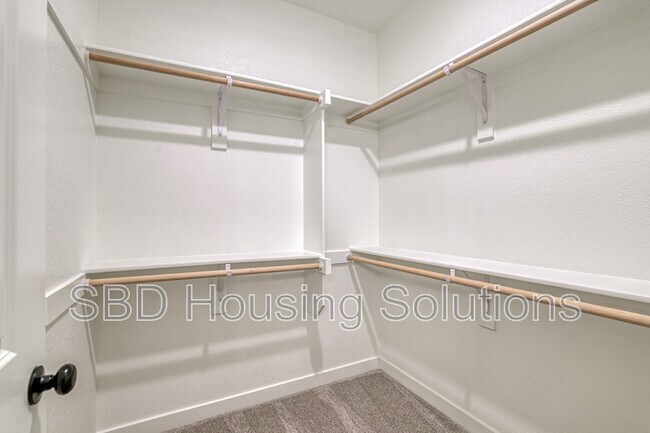 Building Photo - 27321 E Oak Vw Dr
