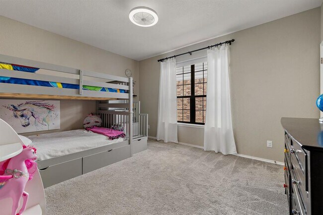 Building Photo - 408 Tyree Rd