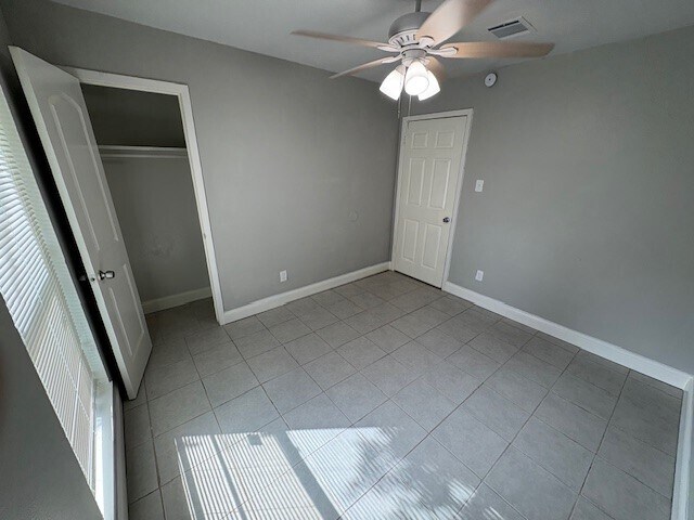 Building Photo - 12127 Rhinebeck Dr