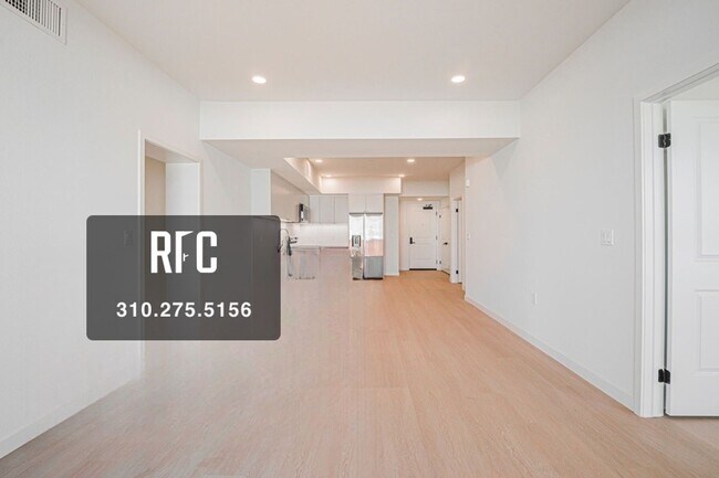 Building Photo - Welcome to the Gramercy