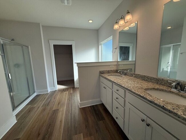 Building Photo - Pensacola - Kaheeley Ridge - 4 bedroom, 3 bathroom - lawn care included