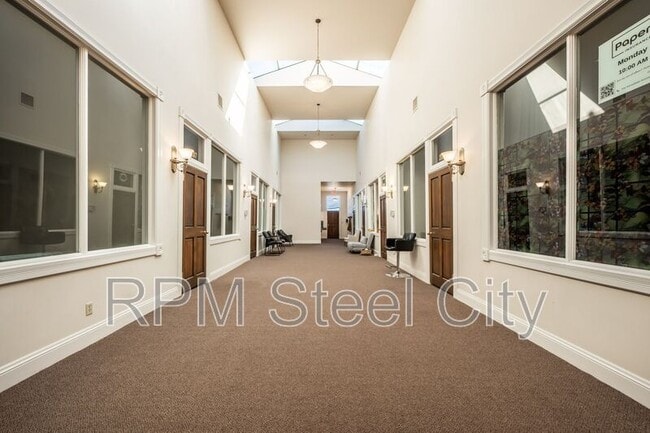 Building Photo - 226-228 S Union Ave