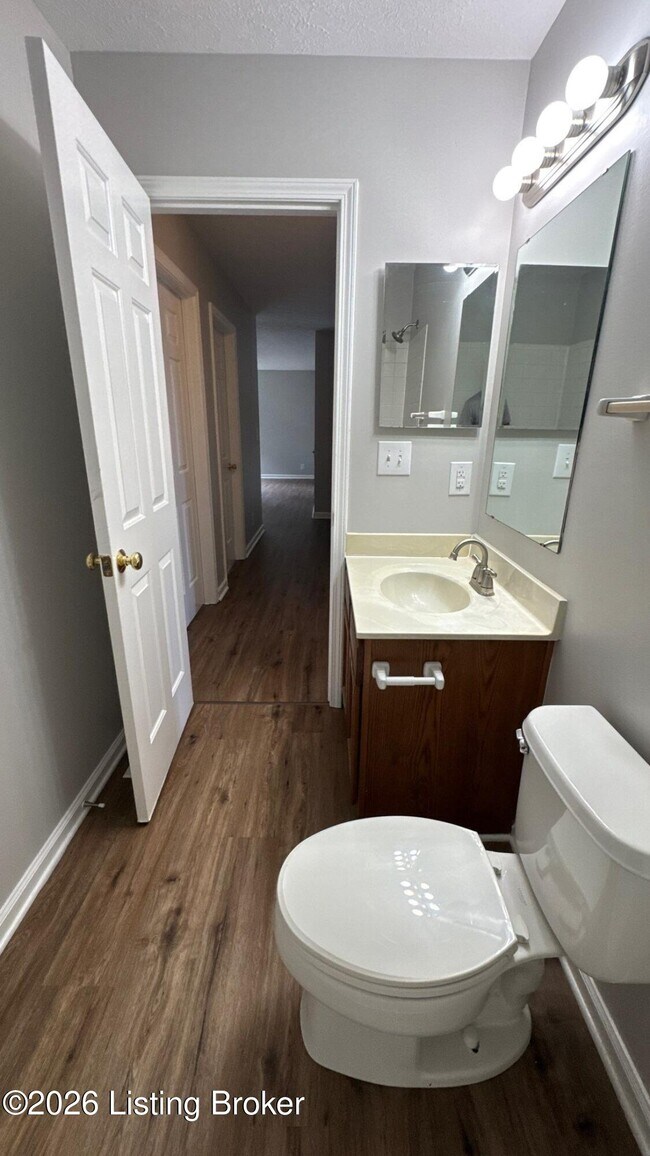 Building Photo - 7421 Spring Run Dr