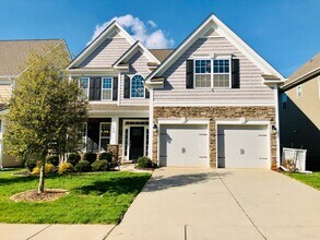 Building Photo - Immaculate 5bd 3bd Berewick home with many newly upgrades!