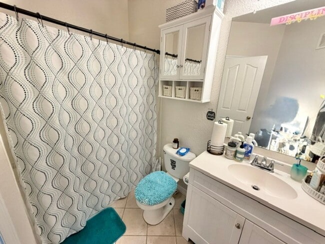 Building Photo - Maitland - 2 Bedroom, 2 Bathroom - $1,950.00